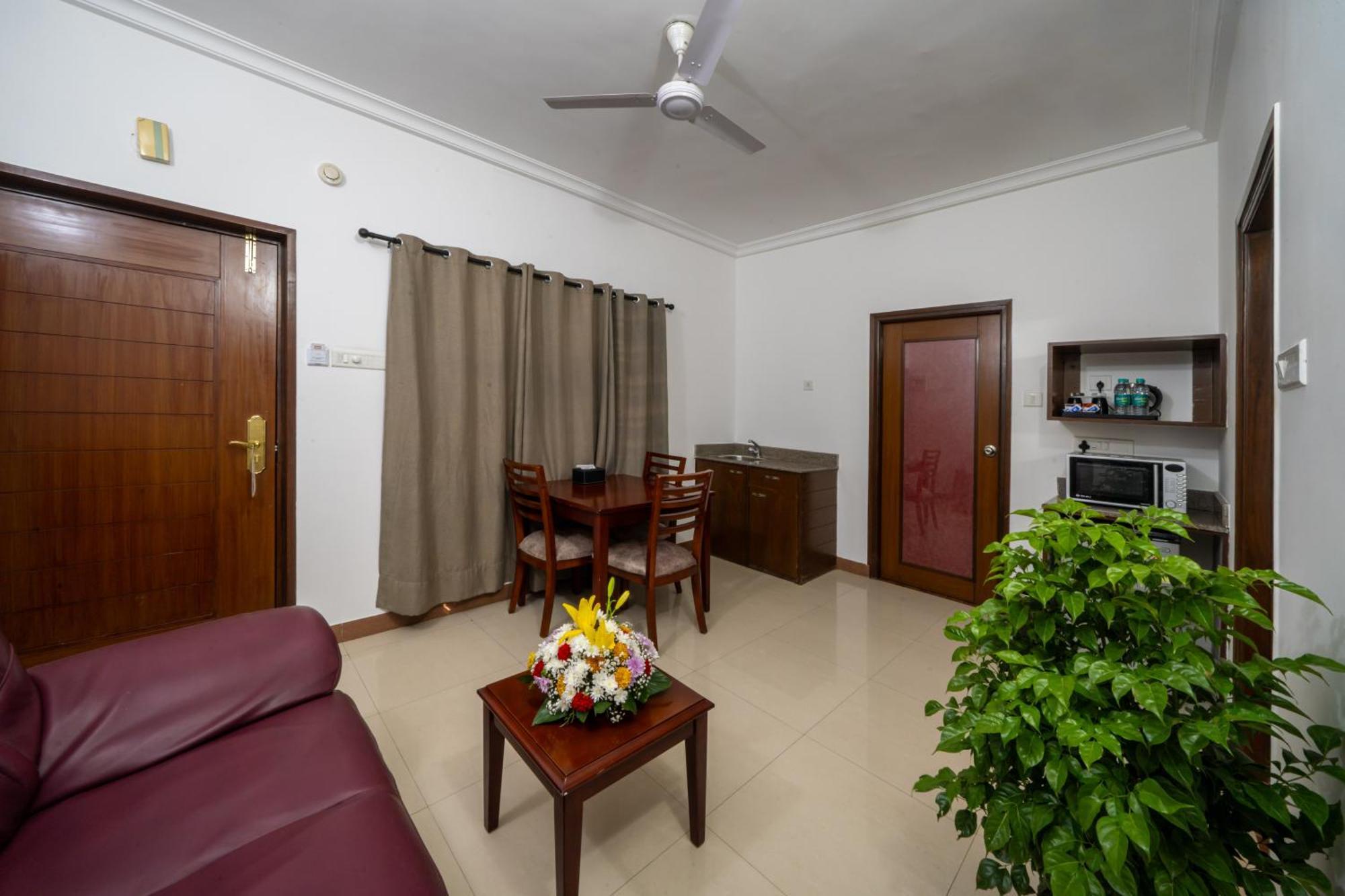 Midtown Suites Marathahalli Бангалор Экстерьер фото